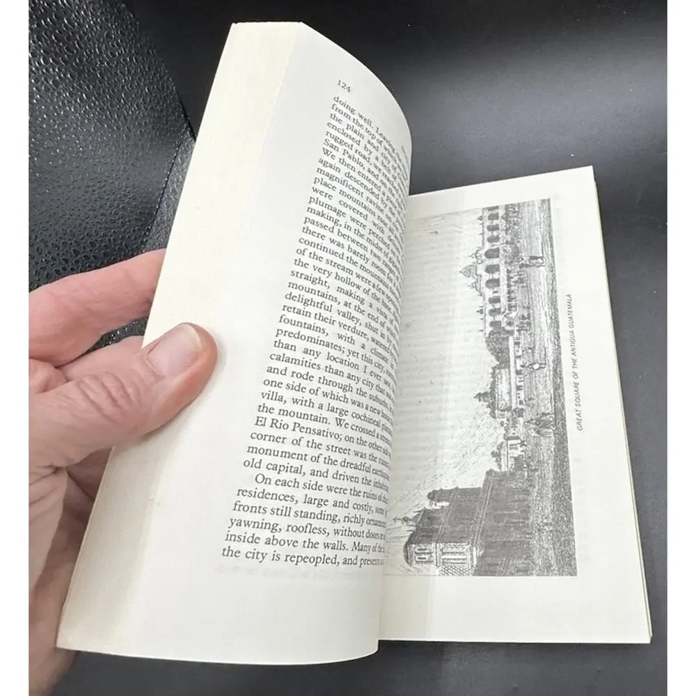 Incidents of Travel in Central America, Chiapa by Stephens, John L. Paperback